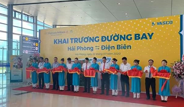 Làm backdrop cho VietNam Airline tại sân bay Cát Bi Hải Phòng
